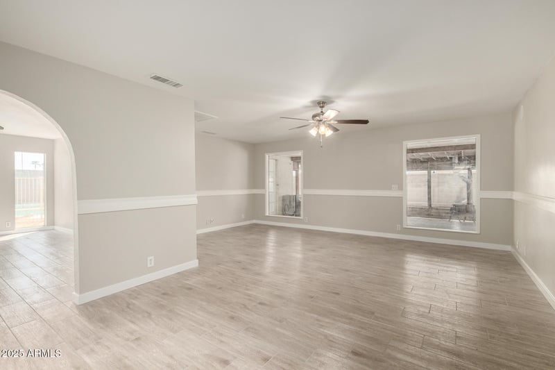 4001 Libby St, Glendale, AZ 85308