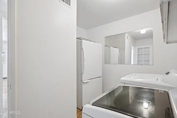 4001 Hazelton Ln, Tempe, AZ 85282