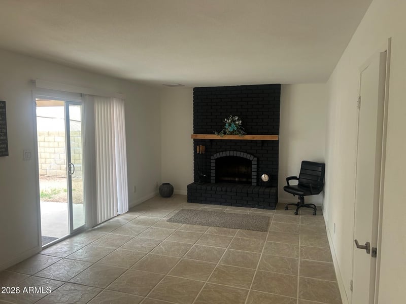 4001 Villa Rita Dr, Glendale, AZ 85308