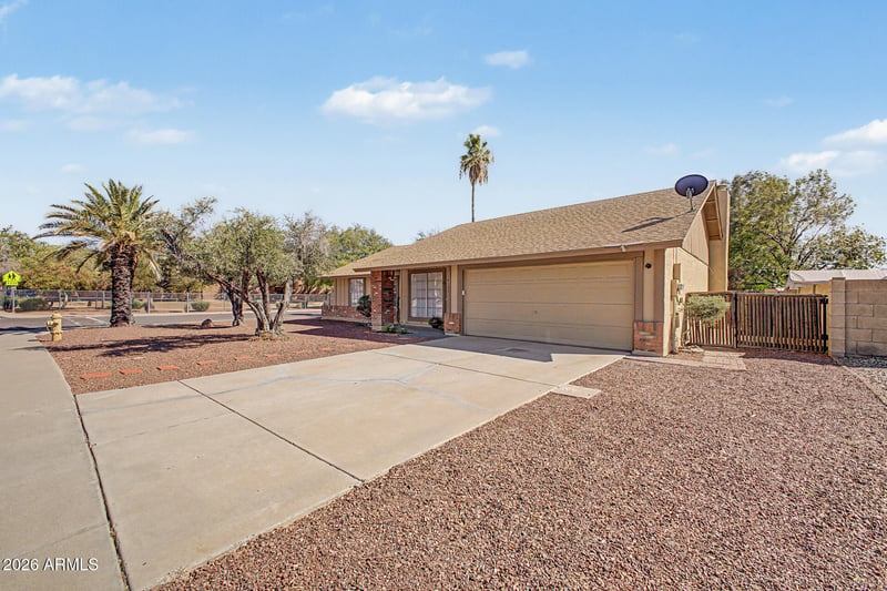 4001 Villa Rita Dr, Glendale, AZ 85308