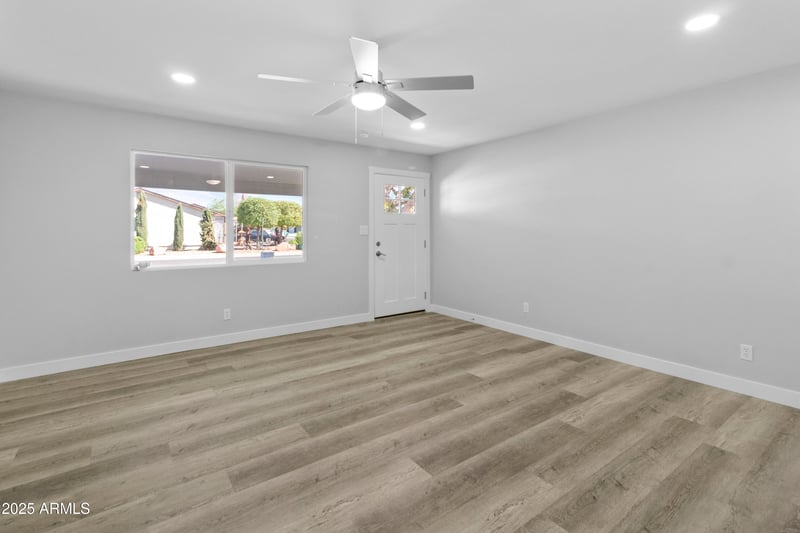 4002 86th Dr, Phoenix, AZ 85037