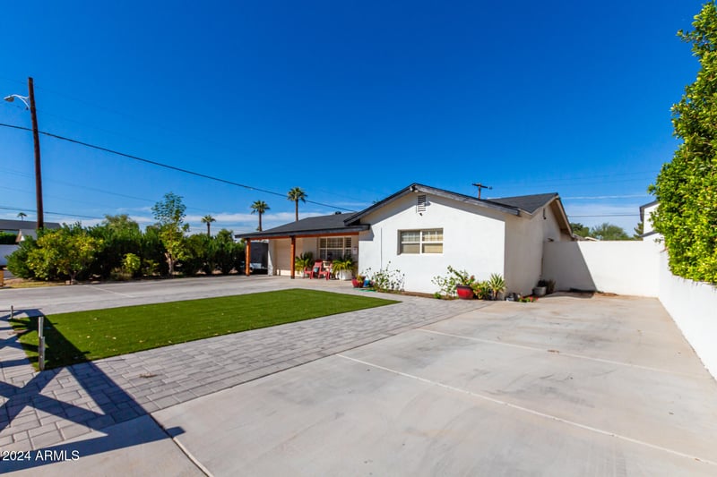 4002 Clarendon Ave, Phoenix, AZ 85018