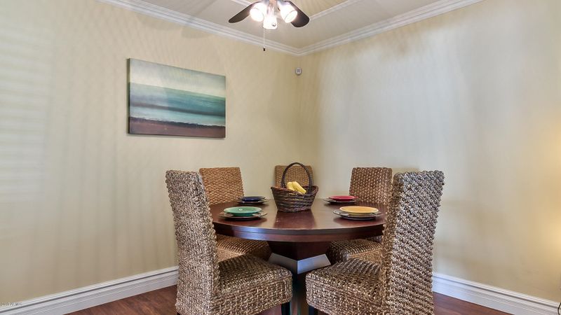 4002 E Catalina Dr, Phoenix, AZ 85018