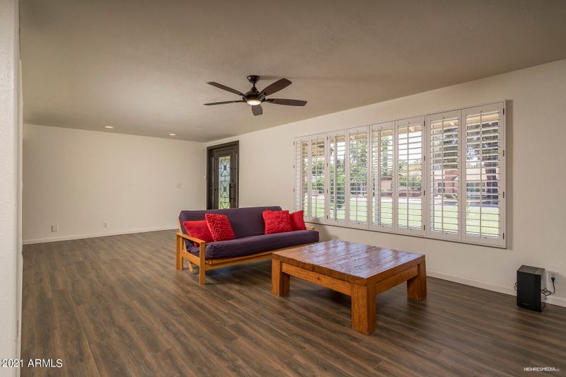 4002 E Elm St, Phoenix, AZ 85018