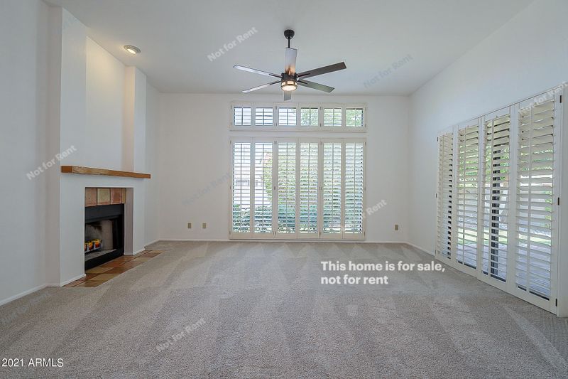 4002 E Round Hill Dr, Phoenix, AZ 85028