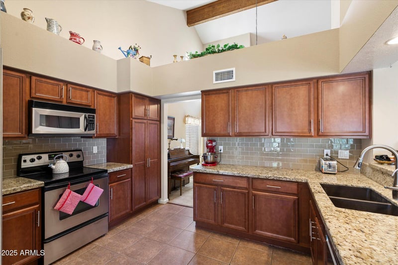 4002 San Gabriel Cir, Mesa, AZ 85215