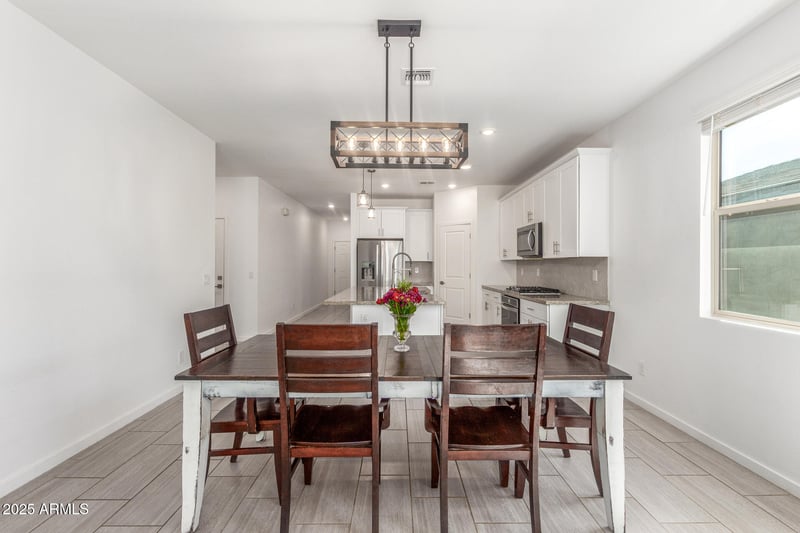 4002 Sidesaddle Rd, San Tan Valley, AZ 85140
