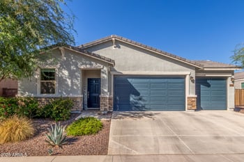 4002 Sidesaddle Rd, San Tan Valley, AZ 85140