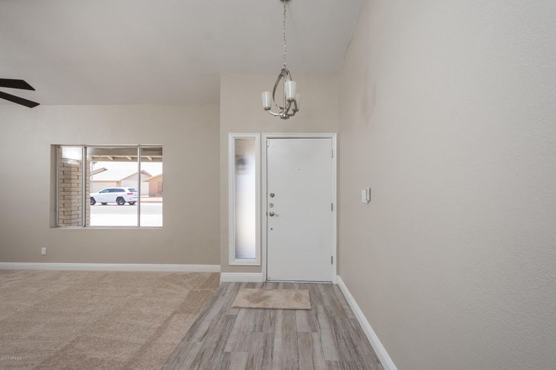 4002 W Anderson Dr, Glendale, AZ 85308