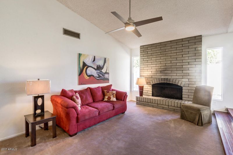 4002 W Navajo Dr, Phoenix, AZ 85051
