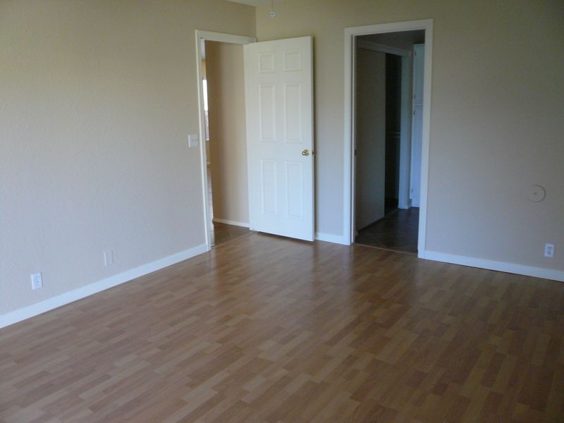 4002 W Whispering Wind Dr, Glendale, AZ 85310