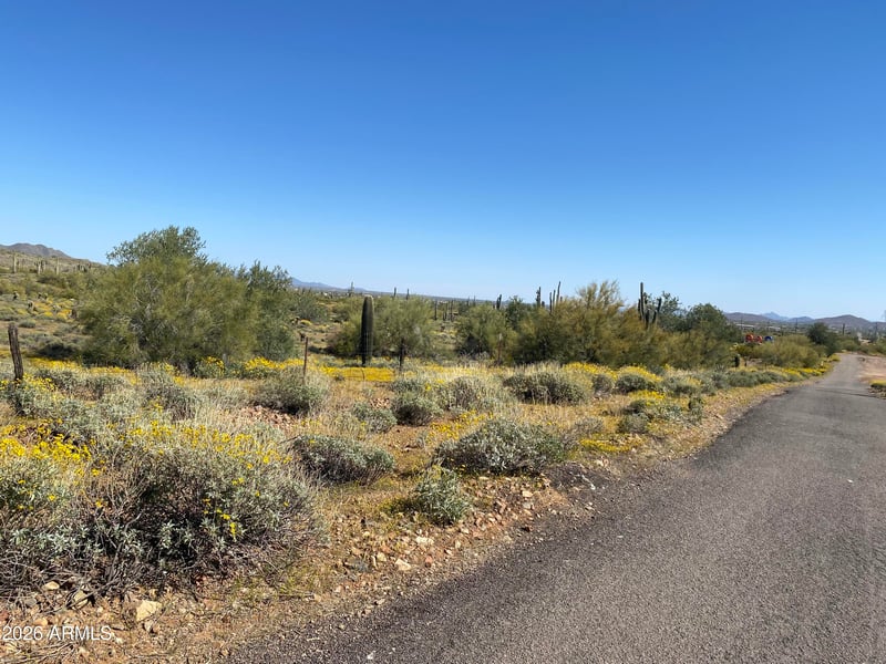 40024 N 12th St #-, New River, AZ 85087
