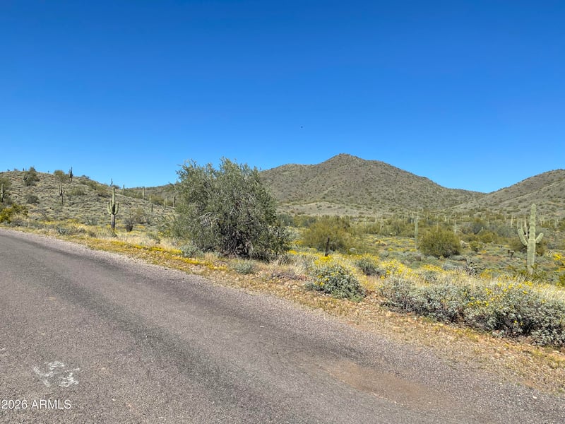 40024 N 12th St #-, New River, AZ 85087