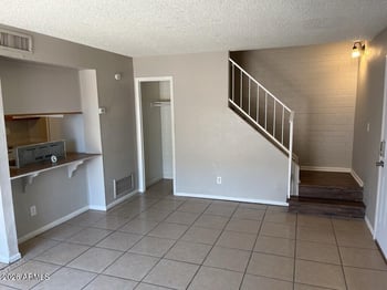 4003 45th St, Phoenix, AZ 85040