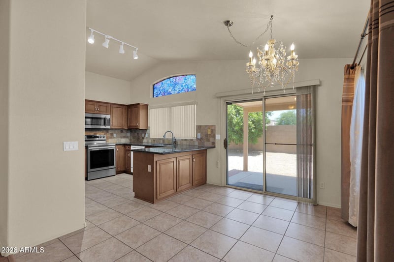 4003 E Anderson Dr, Phoenix, AZ 85032