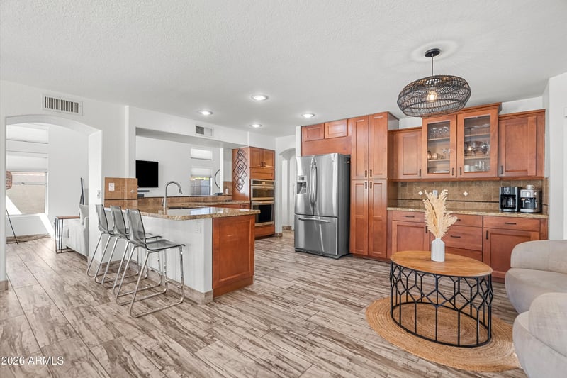 4003 Rose Garden Ln, Glendale, AZ 85308