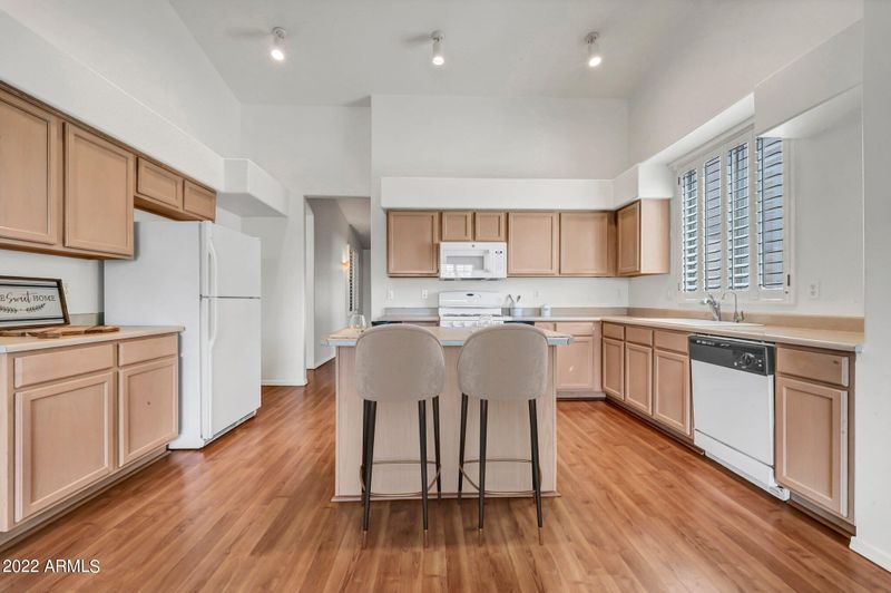 4005 W Irma Ln, Glendale, AZ 85308