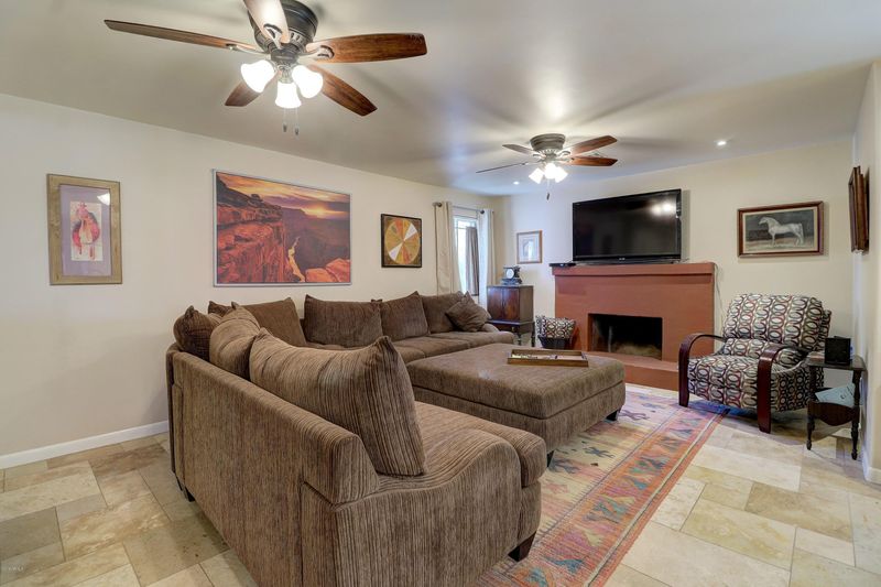 4005 W Wescott Dr, Glendale, AZ 85308