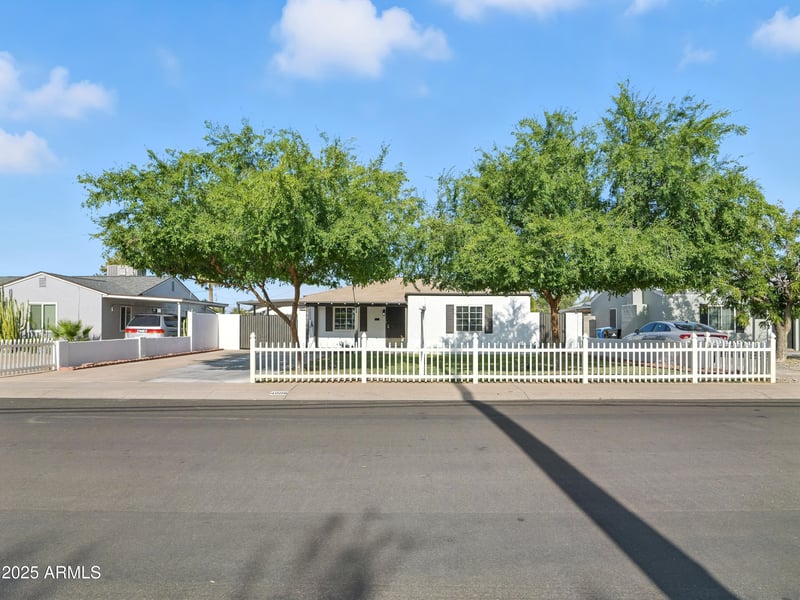 4006 11th Ave, Phoenix, AZ 85013