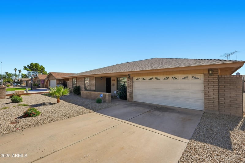 4007 Anderson Dr, Glendale, AZ 85308