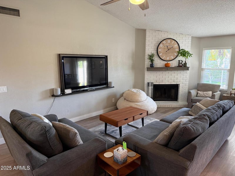 4007 Kimberly Way, Phoenix, AZ 85050