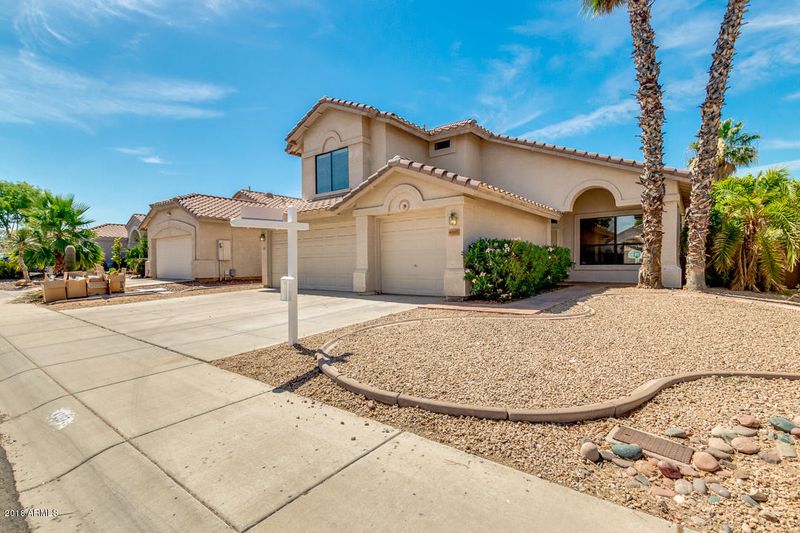 4007 W Tonopah Dr, Glendale, AZ 85308