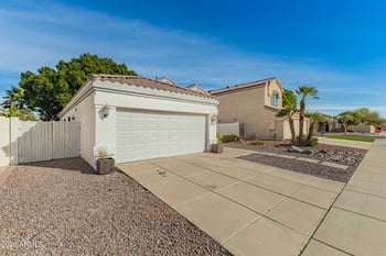 4008 Tonopah Dr, Glendale, AZ 85308