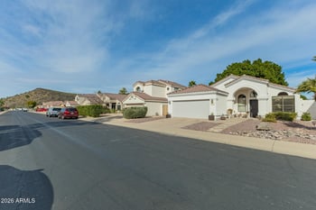 4008 Tonopah Dr, Glendale, AZ 85308