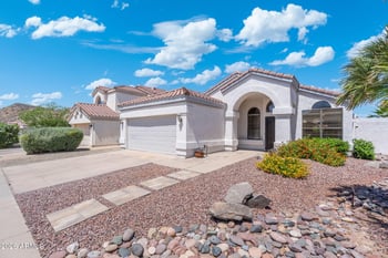 4008 Tonopah Dr, Glendale, AZ 85308