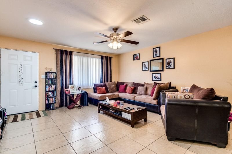 4008 W Glenn Dr, Phoenix, AZ 85051