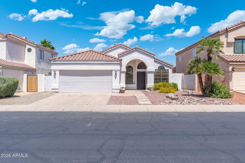4008 Tonopah Dr, Glendale, AZ 85308
