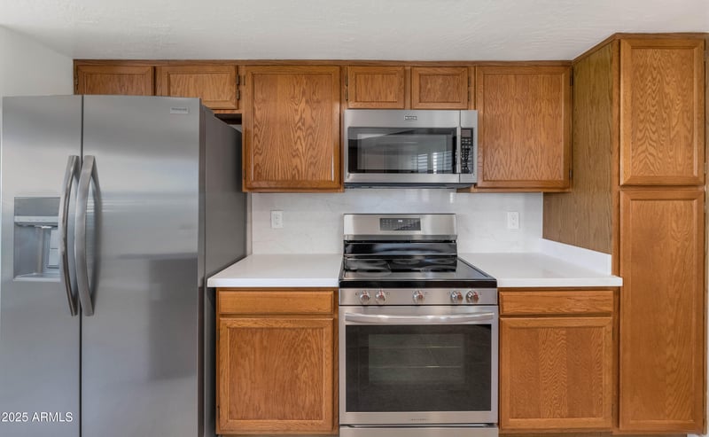 4009 Round Hill Dr, Phoenix, AZ 85028