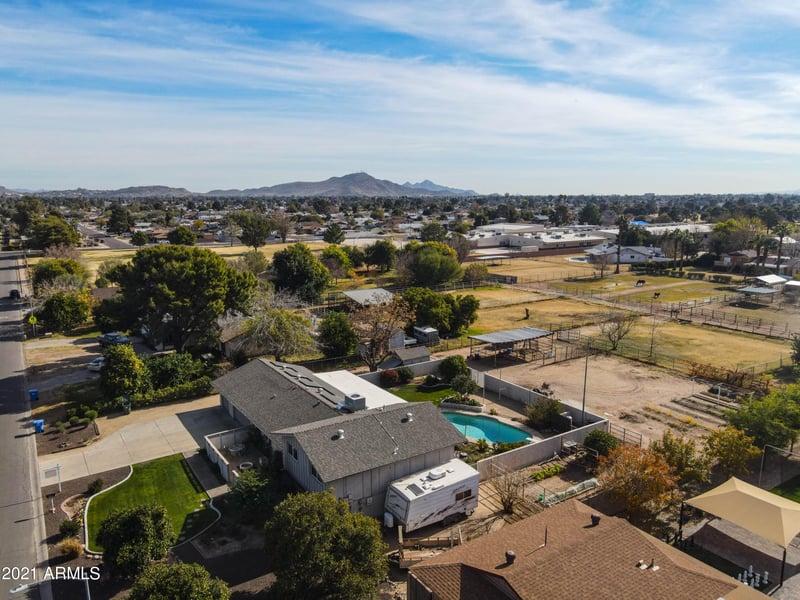 4009 W Country Gables Dr, Phoenix, AZ 85053