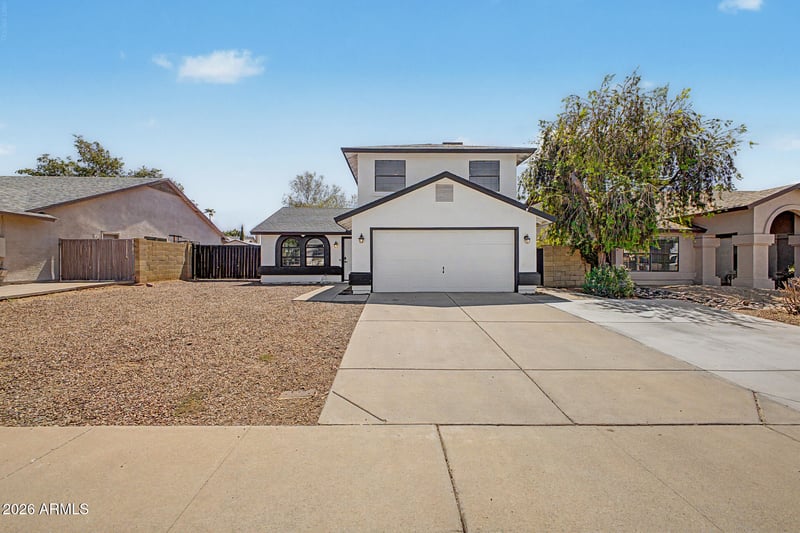 4009 W Misty Willow Ln, Glendale, AZ 85310