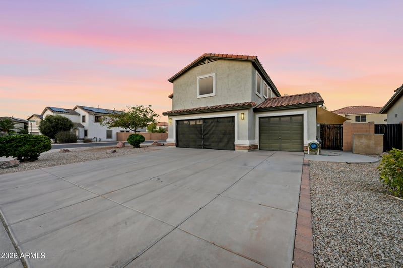 40091 Westray Way, San Tan Valley, AZ 85140