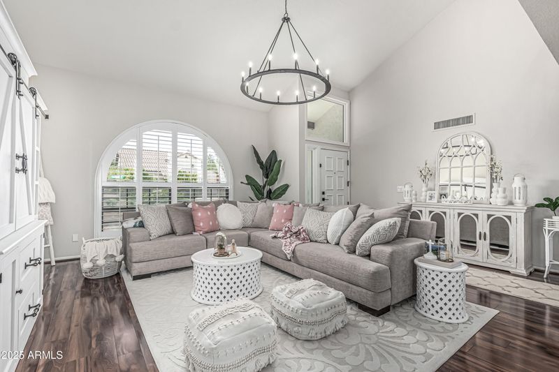 401 E Barbara Dr, Tempe, AZ 85288