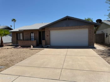 401 E Oraibi Dr, Phoenix, AZ 85024