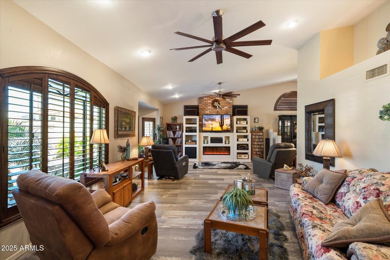 401 N Cholla St, Chandler, AZ 85224