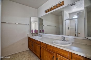 401 Rosemonte Dr, Phoenix, AZ 85027