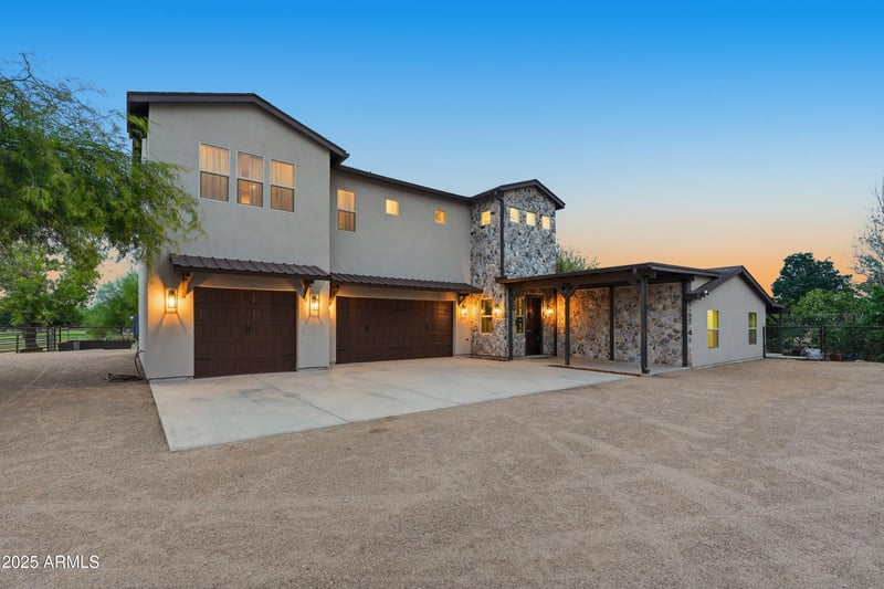 40105 Taylor St, San Tan Valley, AZ 85140