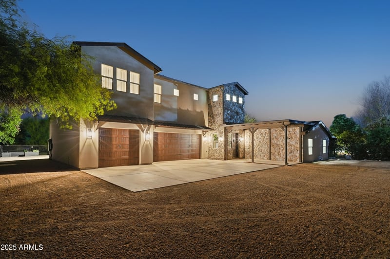 40105 Taylor St, San Tan Valley, AZ 85140