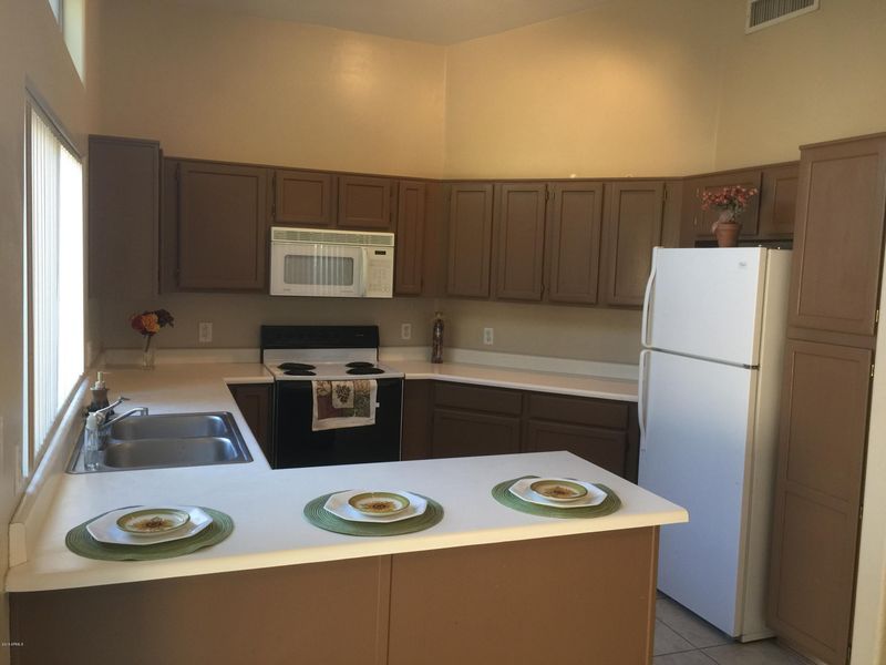 4011 E Anderson Dr, Phoenix, AZ 85032
