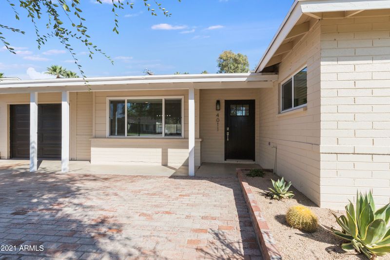 4011 N 44th Pl, Phoenix, AZ 85018