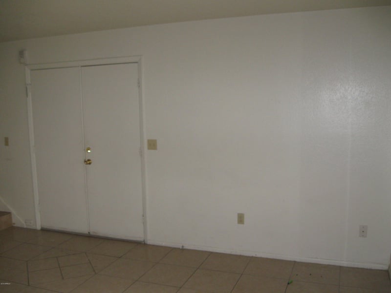 4011 S 44th Pl, Phoenix, AZ 85040