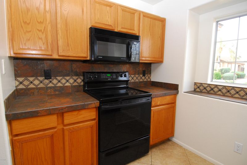 4011 W Fallen Leaf Ln, Glendale, AZ 85310