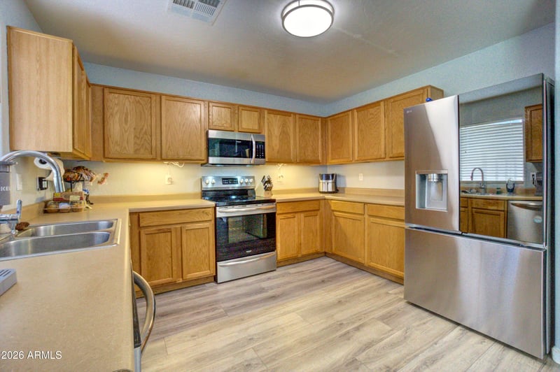40110 Thoroughbred Way, San Tan Valley, AZ 85140
