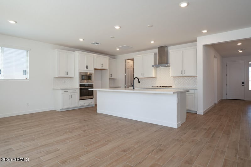 40113 Alameda Dr, San Tan Valley, AZ 85140