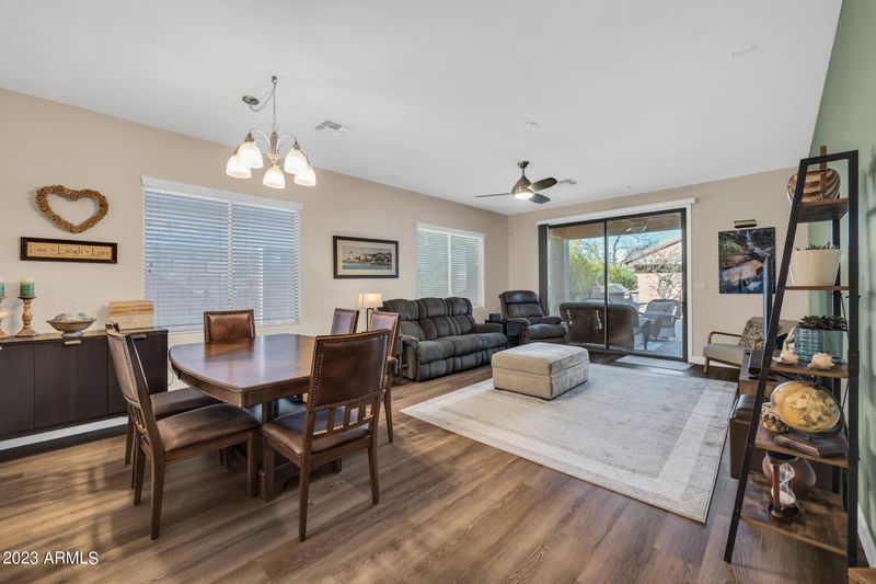 40113 N Thunder Hills Ct, Phoenix, AZ 85086