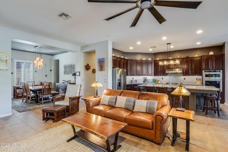 40115 N Blaze Ct, Phoenix, AZ 85086