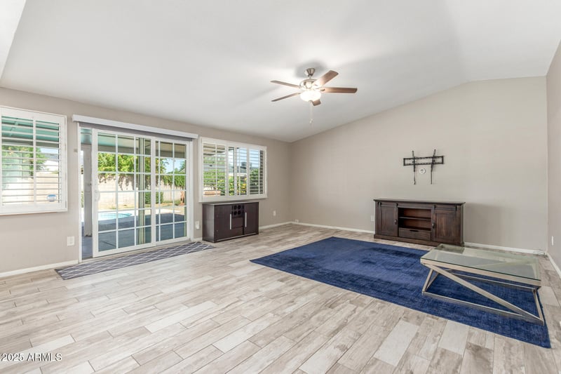 4012 Capitan Dreyfus Ave, Phoenix, AZ 85032